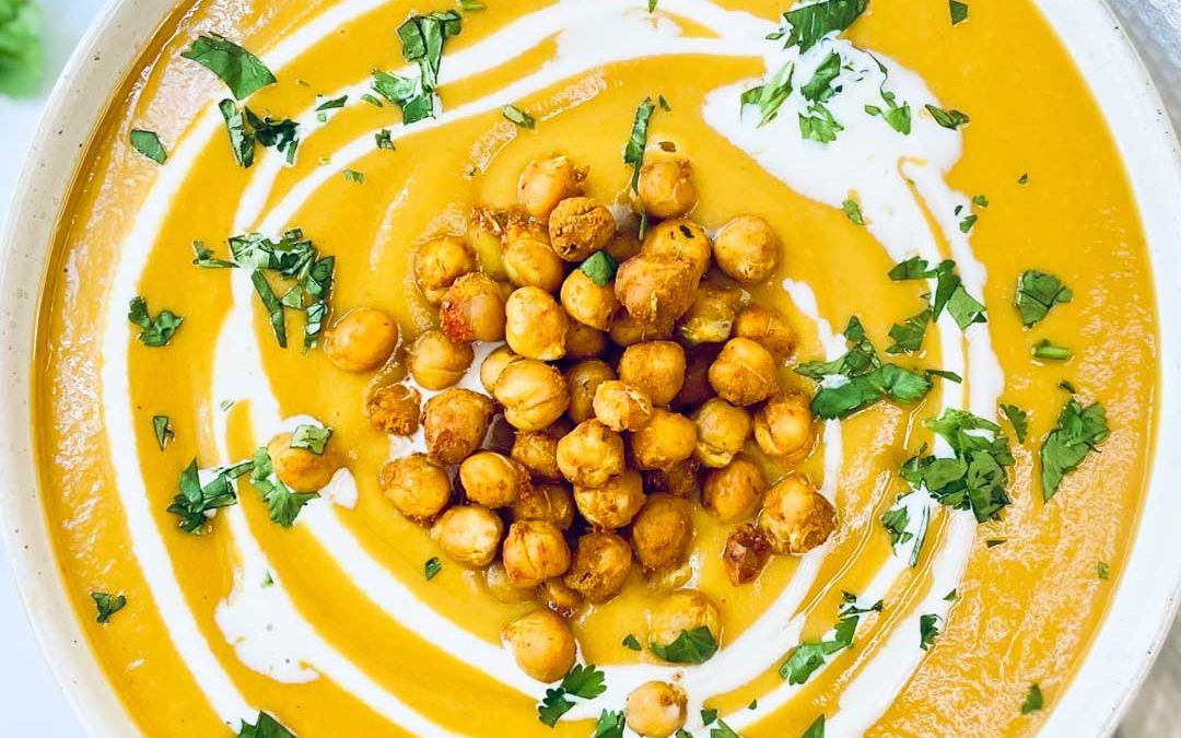 Roasted squash & carrot soup