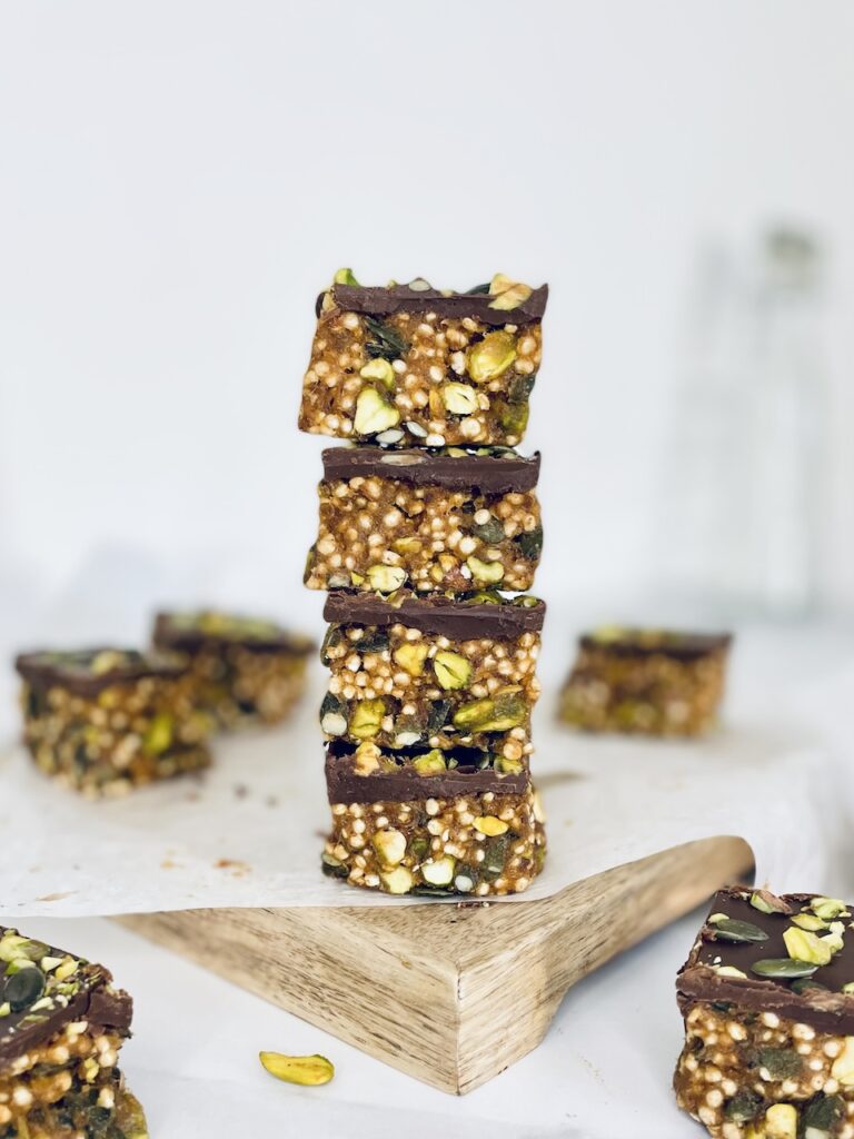 Puffed Quinoa & Pistachio Bars