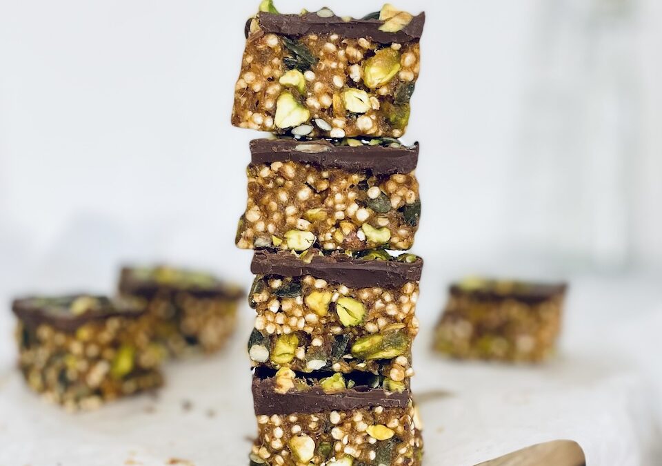 Puffed Quinoa & Pistachio Bars