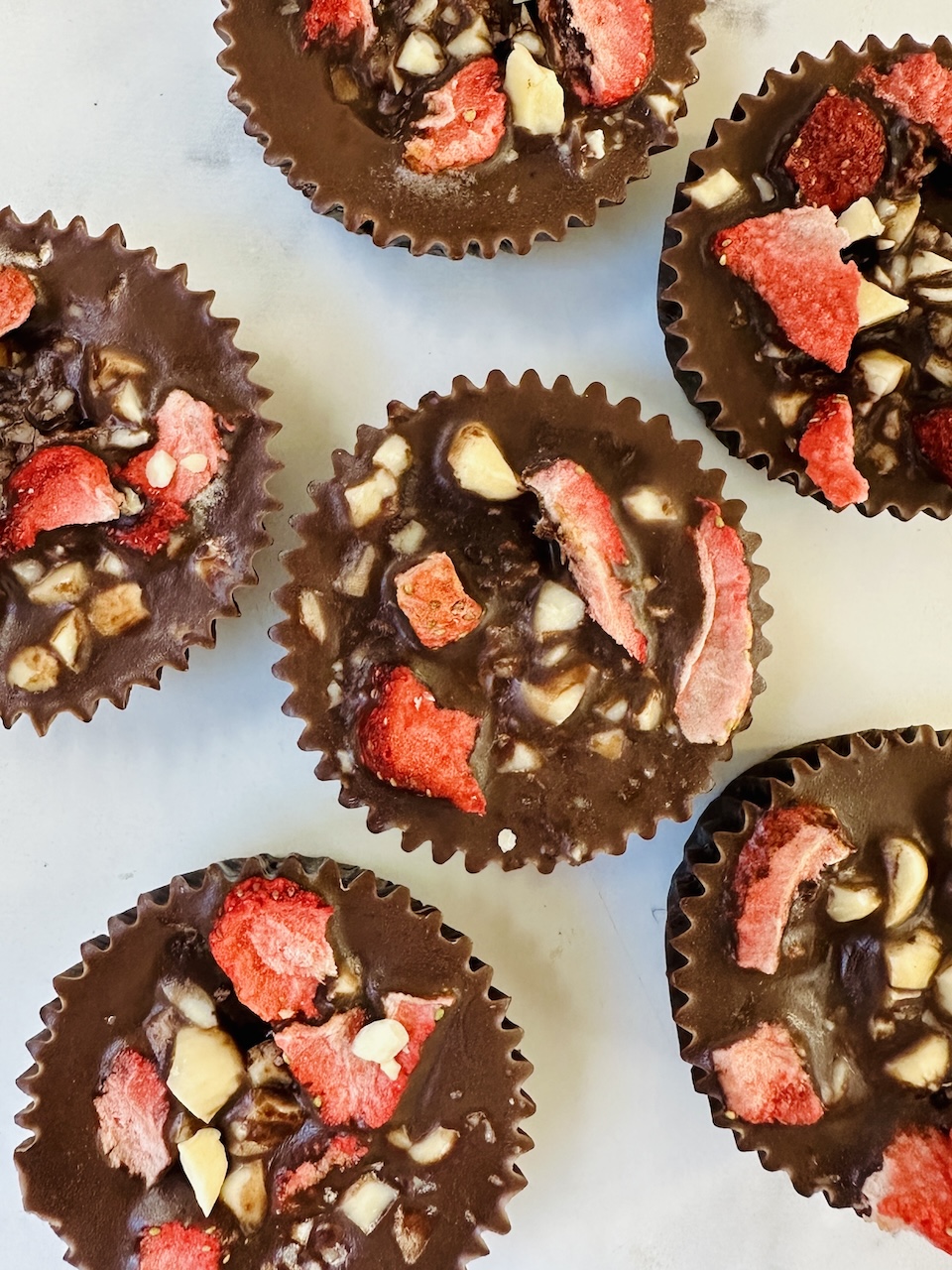 Strawberry Brownie no bake brownie