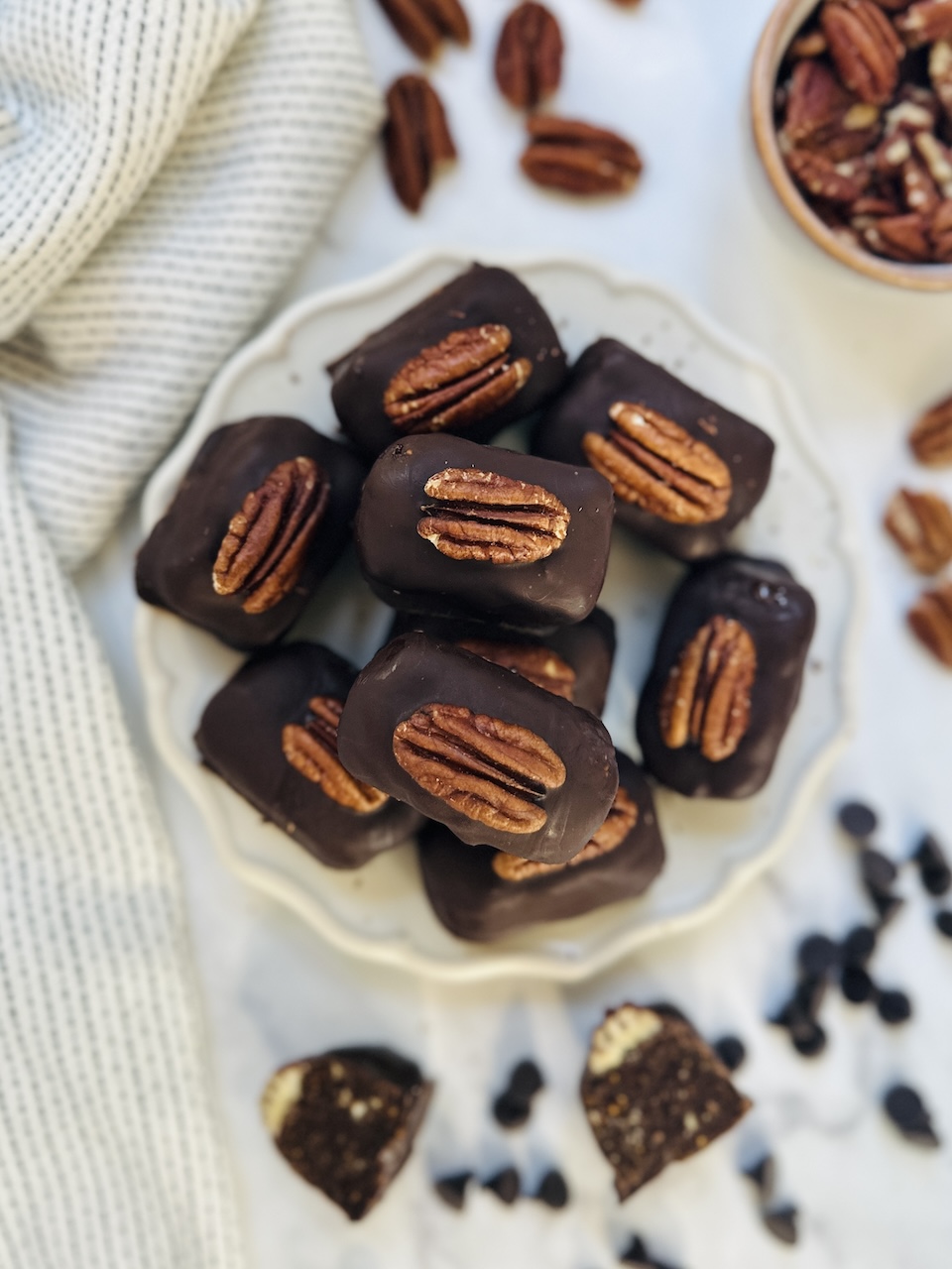 No Bake Pecan Bars - Helen Ridgeway Nutrition