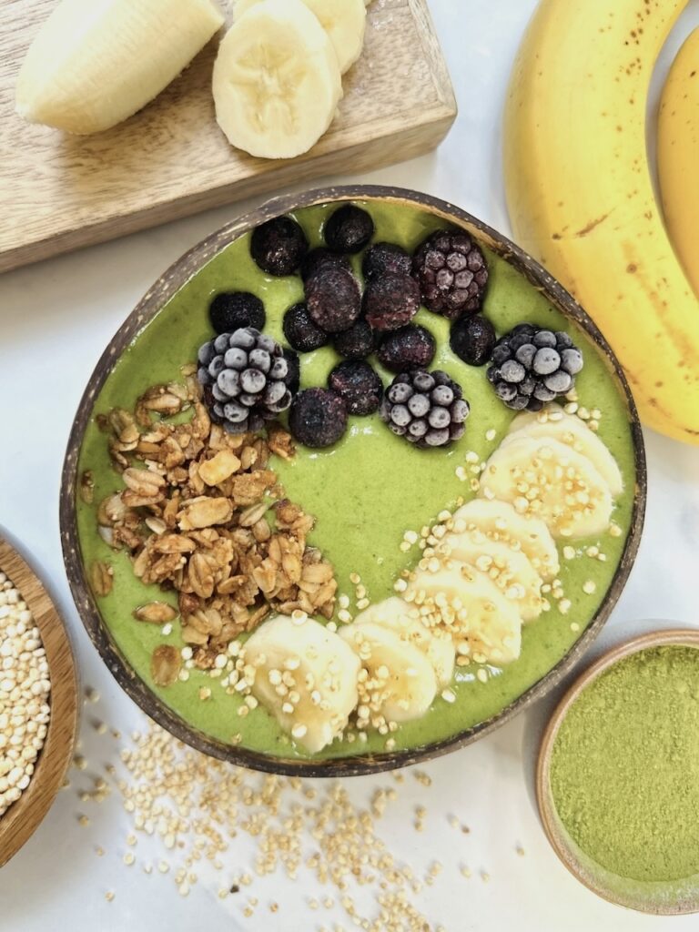 high protein green smoothie bowl