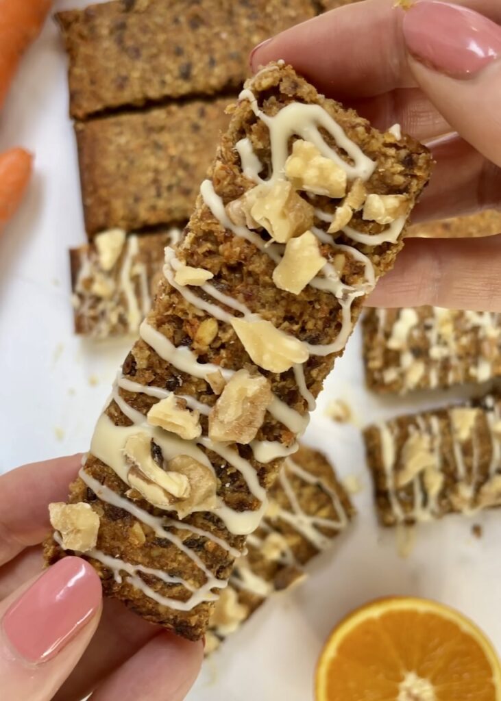 close up carrot cake bars