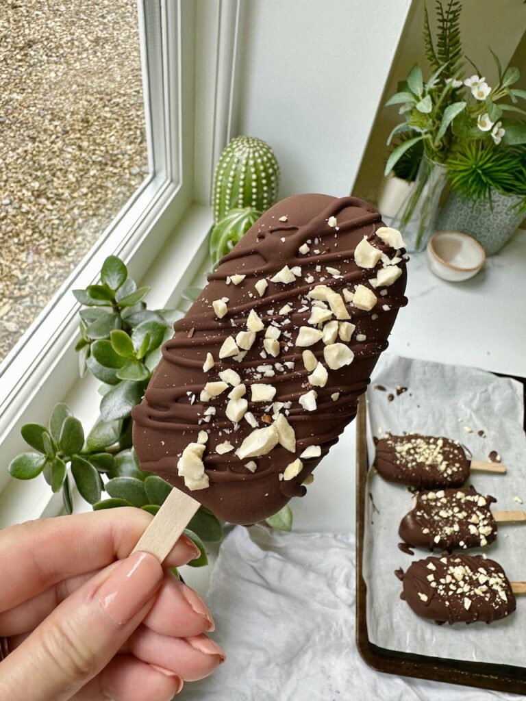 Almond magnum