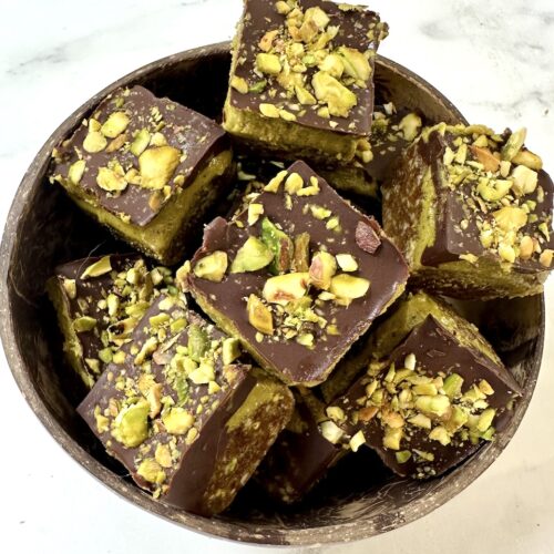 pistachio chocolate bars