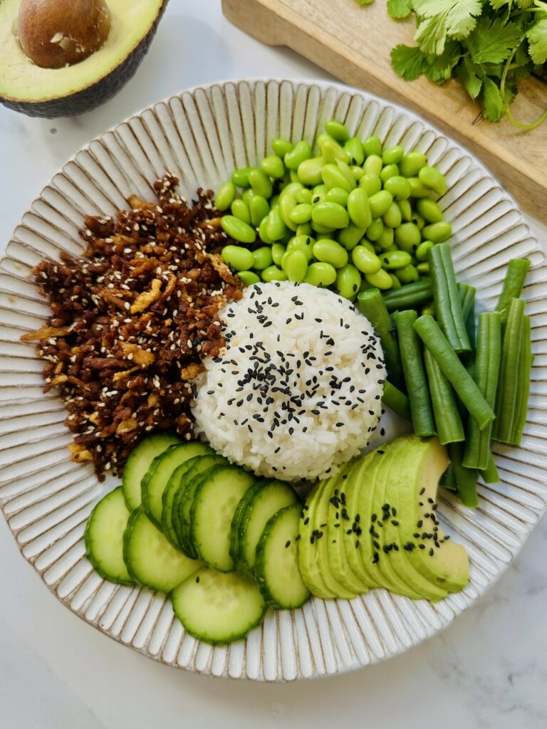 shredded tempeh bowl