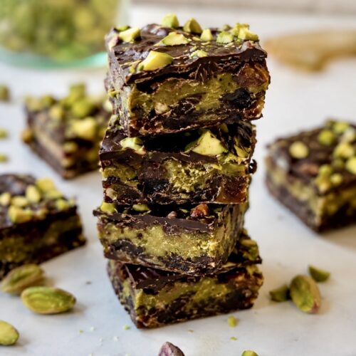 pistachio date bark with chopped nuts and medjool dates
